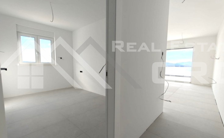 Modern penthouse with a rooftop terrace and a spectacu (15)