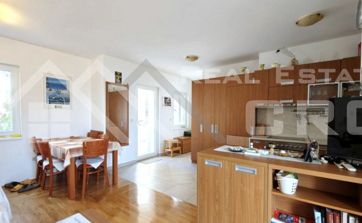 Furnished two-bedroom apartment with terraces in Bol, for sale (9)