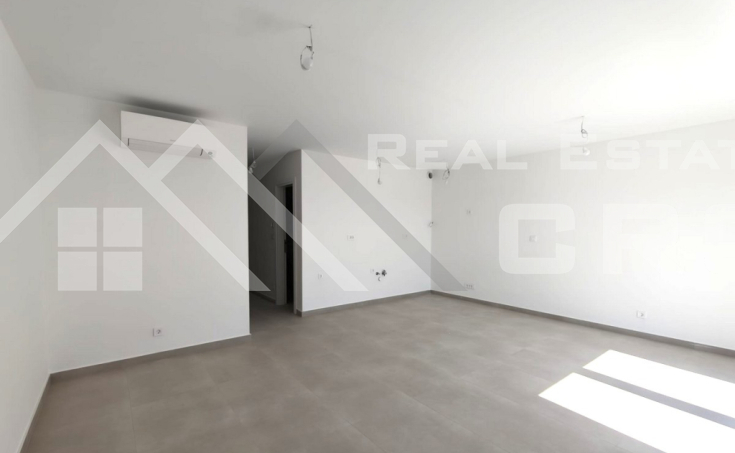 Two-Bedroom apartment in a modern new development with an elevator, near the sea (2)