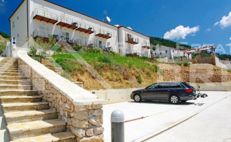 Spacious villa with 20 furnished apartments and a shared pool, for sale (3)