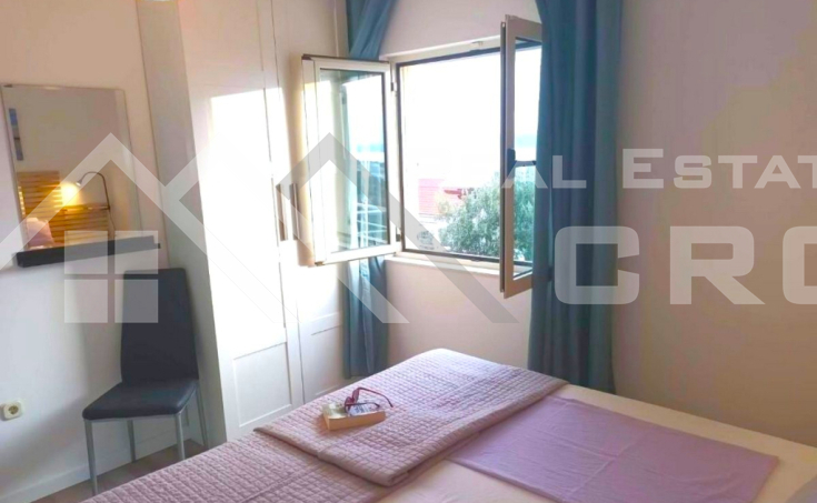 Spacious villa with 20 furnished apartments and a shared pool, for sale (6)