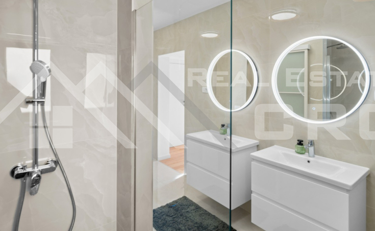 Elegant luxury villa boasting a stunning sea view, Rogoznica area, for sale (13)