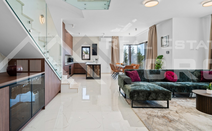 Rogoznica properties – Elegant luxury villa boasting a stunning sea view, Rogoznica area, for sale