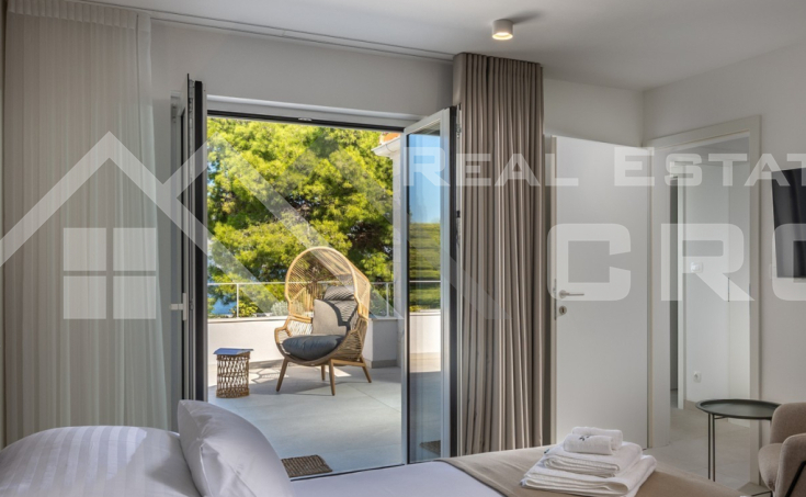 Beautiful stone villa with a pool offering a lovely sea view, for sale (1)