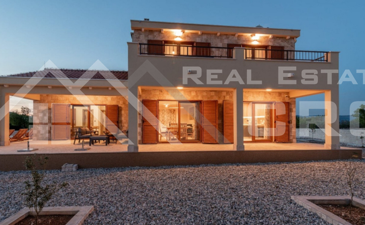 Lovely holiday home with a pool in a peaceful setting, for sale (13)