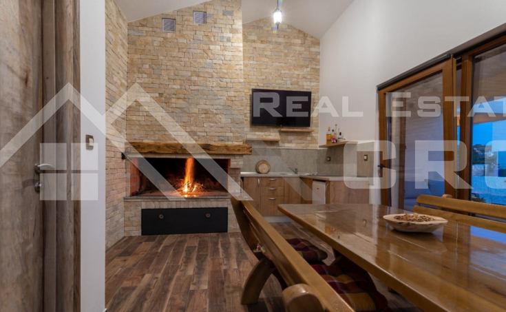 Lovely holiday home with a pool in a peaceful setting, for sale (6)