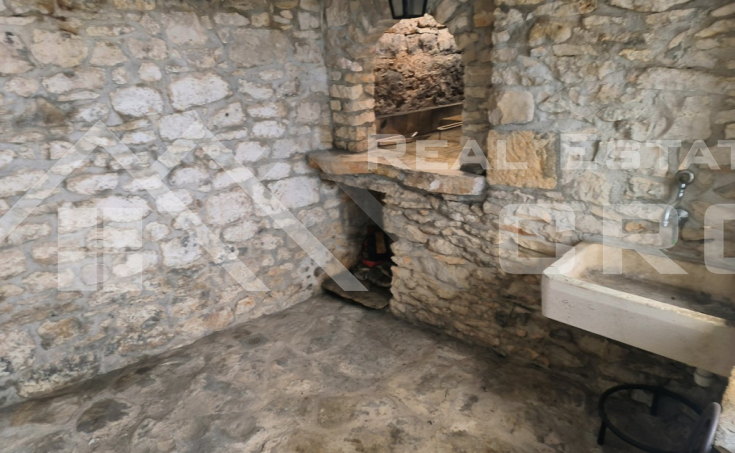 Authentic stone villa with a swimming pool in a peaceful inland location, for sa (3)