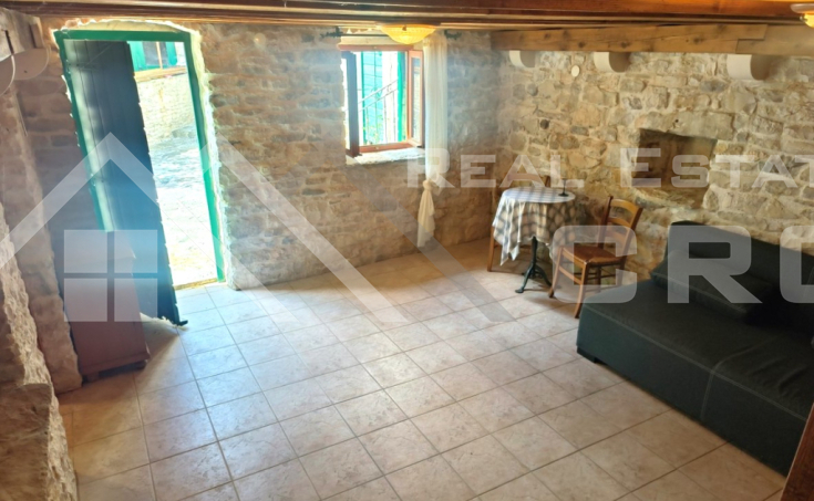 Authentic stone villa with a swimming pool in a peaceful inland location, for sa (4)