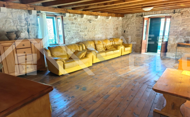 Authentic stone villa with a swimming pool in a peaceful inland location, for sa (5)