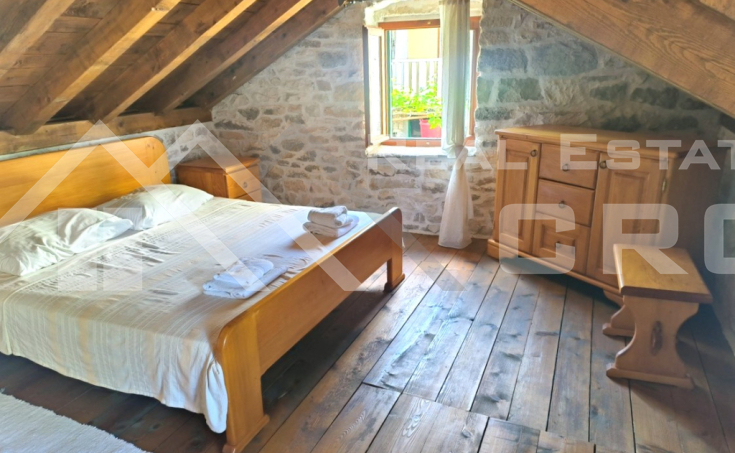 Authentic stone villa with a swimming pool in a peaceful inland location, for sa (9)