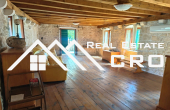 Authentic stone villa with a swimming pool in a peaceful inland location, for sa (13)