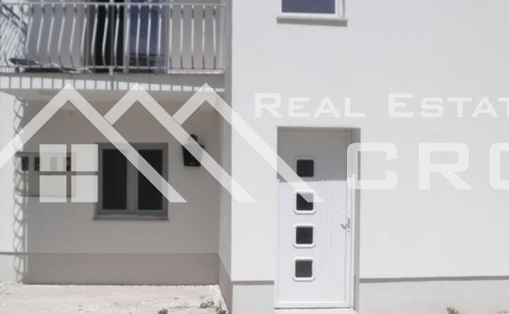 Residental building with a beautiful sea view for sale, Brac island (11)