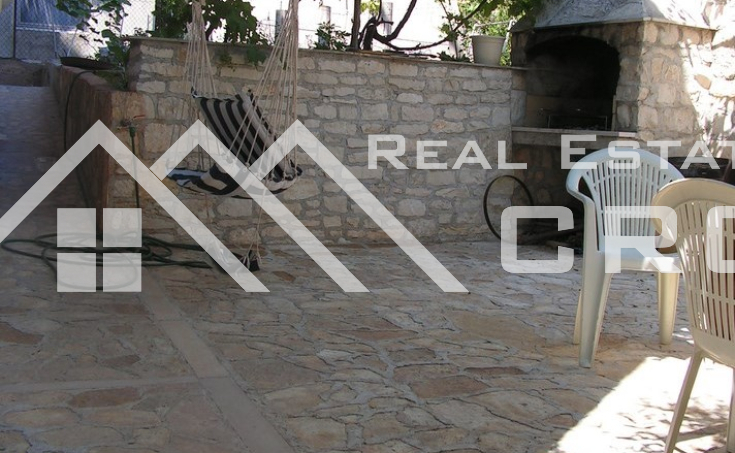Residental building with a beautiful sea view for sale, Brac island (18)