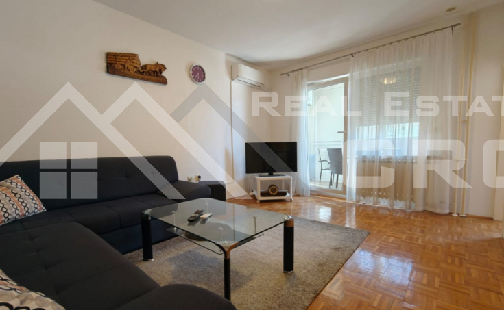 Fully furnished and equipped two-bedroom apartment in Sinj, for sale  (1)