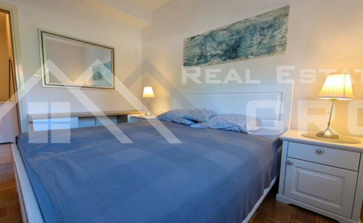 Fully furnished and equipped two-bedroom apartment in Sinj, for sale  (11)