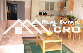 ČIOVO, Beautiful spacious furnished apartment 105 m² – 60 m from the sea, sea view, shared pool (2) (Kopiraj)