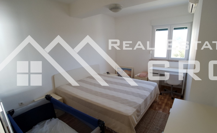 Apartment for sale in a very attractive location, Ciovo island (12)