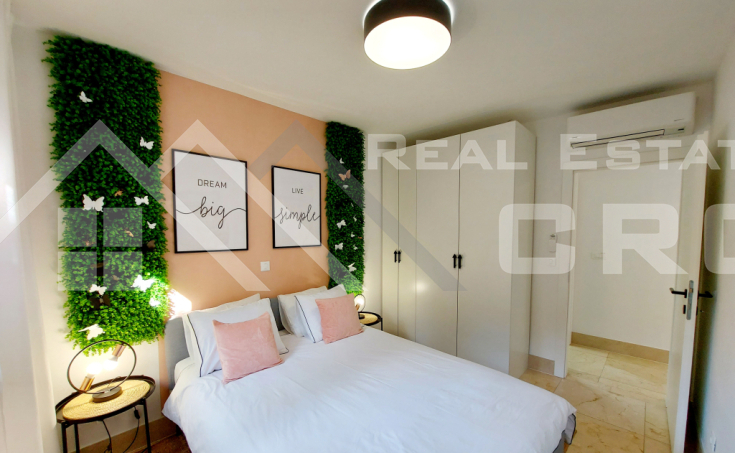 Čiovo Real Estate - Two-bedroom apartment with a large covered terrace and a swim (5)