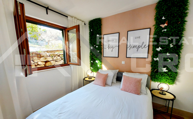 Čiovo Real Estate - Two-bedroom apartment with a large covered terrace and a swim (6)