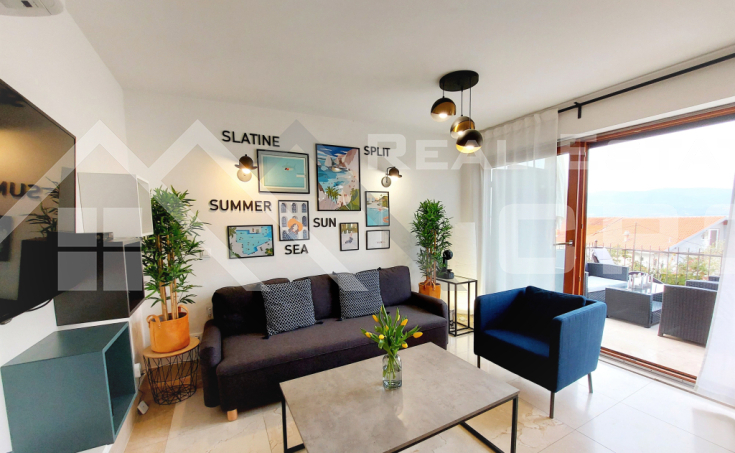 Čiovo Real Estate - Two-bedroom apartment with a large covered terrace and a swimmi (1)