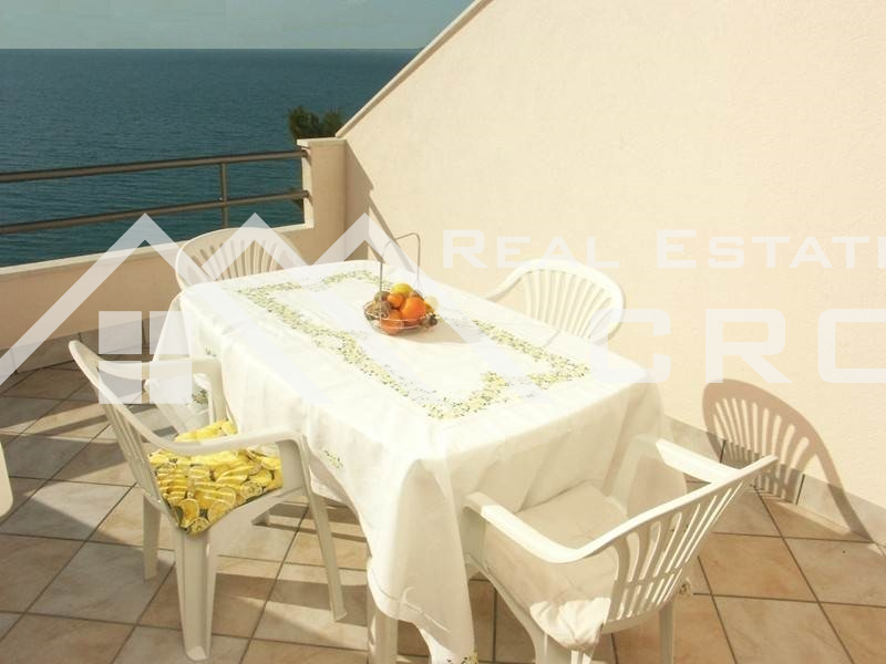 Baska Voda properties Luxurious villa with a swimming pool in a very