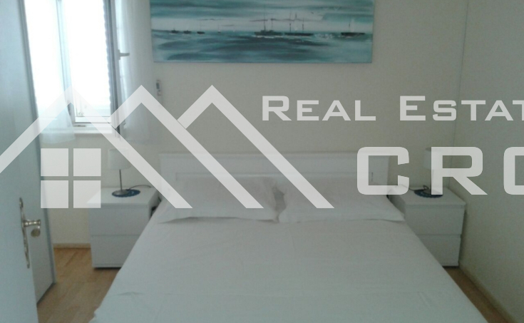 Two bedroom apartment on a very attractive location on Brac island, for sale (2)