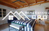 Villa in the first line to the sea for sale, Brac island (11)