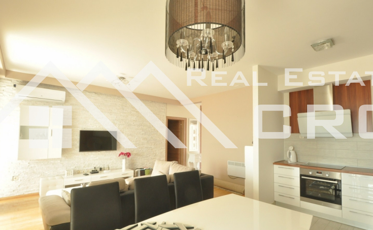 Three bedroom apartment for sale, attractive location on Ciovo island (1)