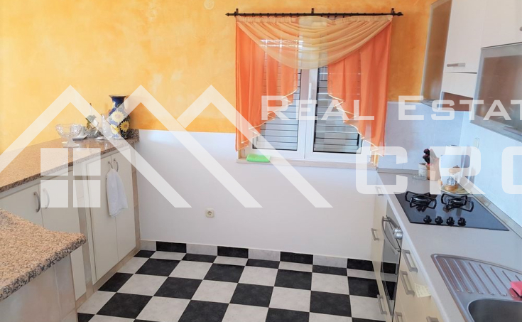 Apartman s lijepim pogledom na more u Bolu (3)