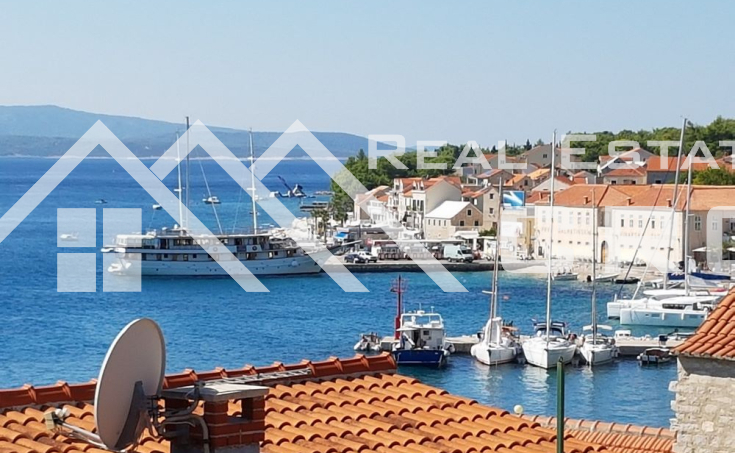 Apartman s lijepim pogledom na more u Bolu (9)