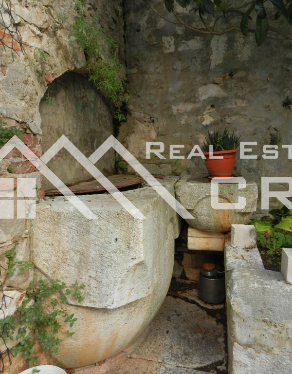 Unique stone house for sale, Sutivan, Brac island ...