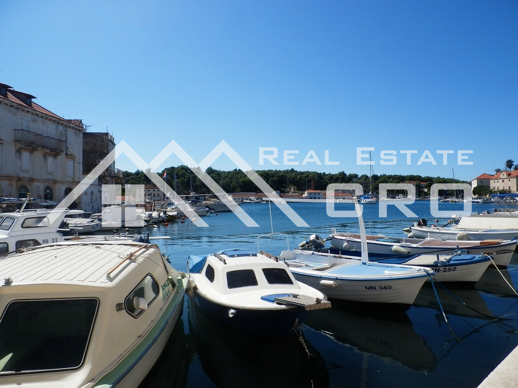 Brac properties Stone house for sale, first line to the sea, Milna