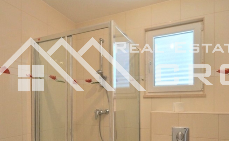 Three bedroom apartment on attractive location, for sale, Bol, Brac island (5)
