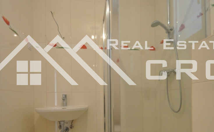 Three bedroom apartment on attractive location, for sale, Bol, Brac island (6)