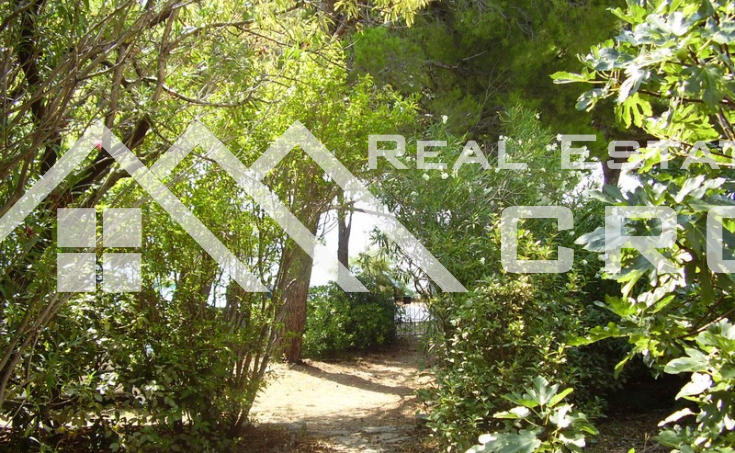 House for sale in the first line to the sea, Bol, Brac island (6)