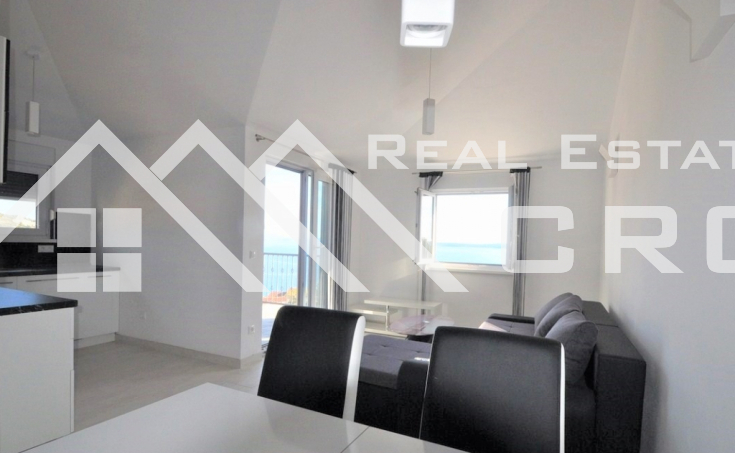 Apartment in a very attractive location in Ciovo (4)