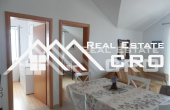 BR130, Brac properties - Apartment with sea view in very attractive location in Supetar