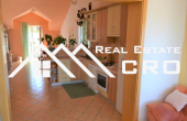 Five apartments for sale, attractive location in Postira, Brac island  (11)