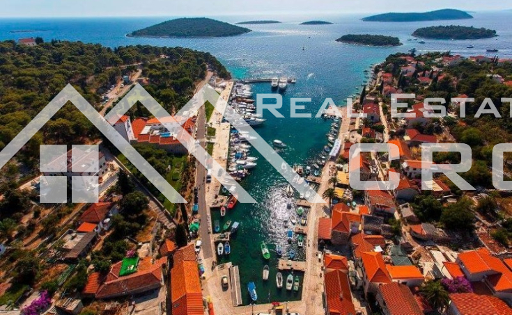 Moderna kamena kuća u prvom redu do mora, na prodaju, otok Šolta (7)
