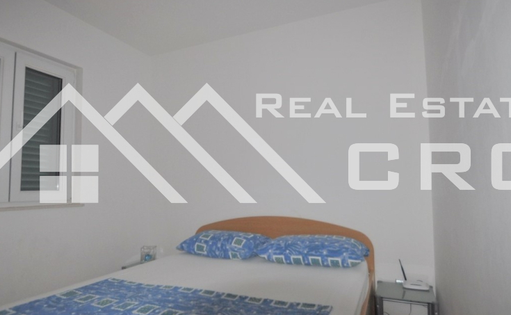 Three bedroom apartment for sale, attractive location in Bol, Brac island (8)