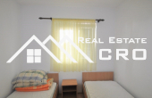 Three bedroom apartment for sale, attractive location in Bol, Brac island (3)
