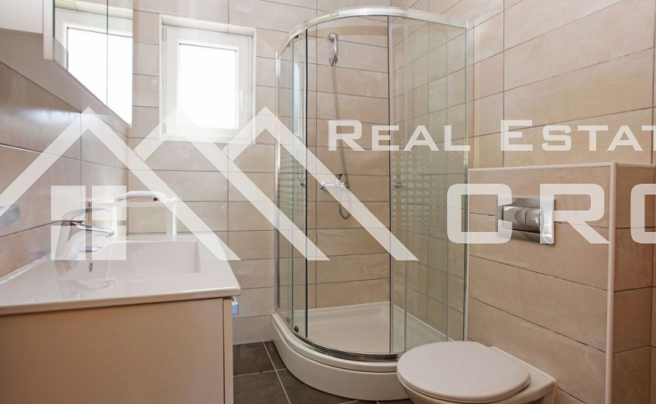 Newly built apartment for sale on attractive location in Bol, Brac island (3)