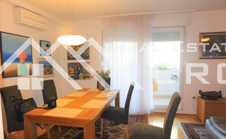 Nicely decorated two bedroom flat for sale in the centre of Split (4)