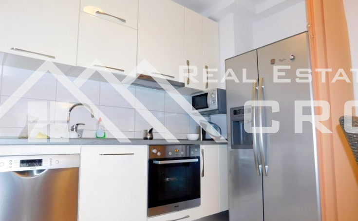 Nicely decorated two bedroom flat for sale in the centre of Split (6)