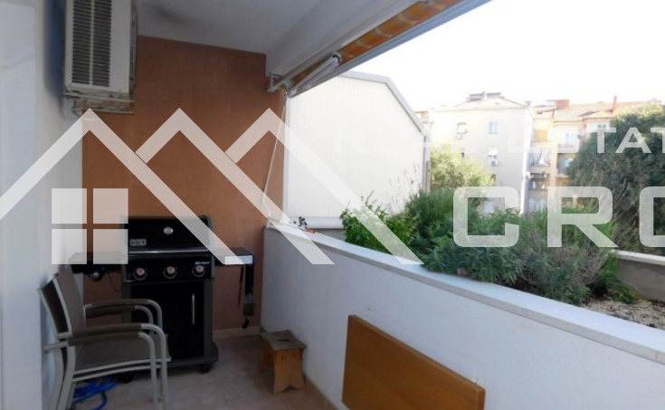 Nicely decorated two bedroom flat for sale in the centre of Split (7)