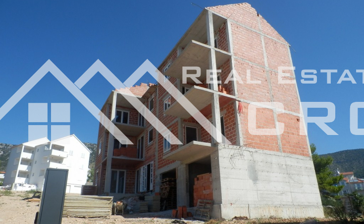 Newbuilt apartments in very attractive location in Bol (1)