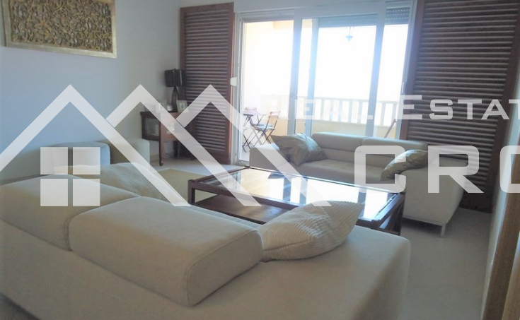 Three bedroom apartment for sale on attractive location in Okrug, Ciovo island (10)
