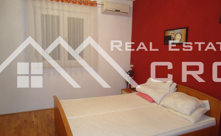 Three bedroom apartment with beautiful sea view for sale, Okrug, Ciovo island (1)