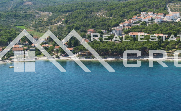 Apartment with sea view, attractive location in Sutivan, Brač island (4)
