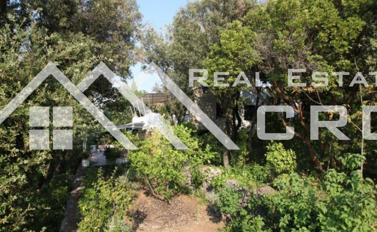 House for sale with courtyard and sea view, surroundings of Trogir (2)